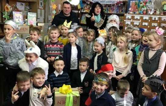 Новини Вінниці / Маленькі вінничани з трьох садочків отримали подарунки від помічників Святого Миколая - депутатів Чаленко та Власюк