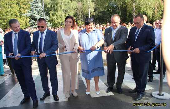 Новини Вінниці / У Вінниці на базі Вінницької обласної дитячої клінічної лікарні створили модернізоване відділення екстреної медичної допомоги (ФОТО)