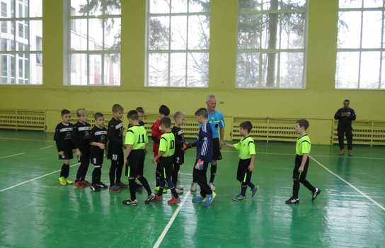 Новости Винницы и области / «Новорічні зустрічі» юних футболістів вдванадцяте пройшли у Вінниці (ФОТО) / Інформаційний портал На Париже Новини Вінниці / «Новорічні зустрічі» юних футболістів вдванадцяте пройшли у Вінниці (ФОТО)