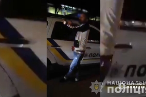 Новости Винницы и области / У Вінниці біля вокзалу чоловіка заманили у пастку: двох з п’ятьох нападників затримано / Інформаційний портал На Париже Новини Вінниці / У Вінниці біля вокзалу чоловіка заманили у пастку: двох з п’ятьох нападників затримано