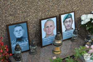 Новини Вінниці / У Вінниці молилися за полегих у війні на сході воїнів (ФОТО)