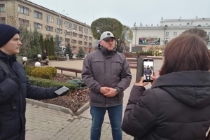 Новини Вінниці / "Не марною була Революція": у Вінниці активні учасники Майдану запалювали лампадки та згадували події семирічної давнини (ФОТО, ВІДЕО)