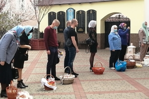 Новини Вінниці / У храмах Вінниці розпочали освячення пасок (ФОТО, ВІДЕО)