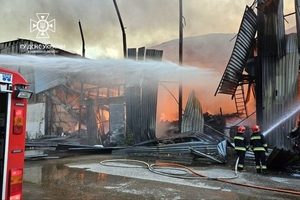 Новини Вінниці / Внаслідок нічної атаки БпЛА пролунали вибухи у Львові та на Хмельниччині 
