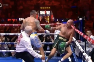 Новини Вінниці / Олександр Усик став абсолютним чемпіоном світу з боксу у надважкій вазі