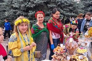 Новини Вінниці / Вінницькі школярі зібрали понад 216 тисяч гривень на автомобіль для  «Червоної Калини»