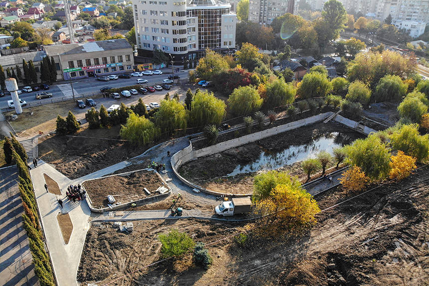 У Вінниці підходять до завершення роботи по реконструкції зони відпочинку біля озера Миру / Новости Винницы и области / Інформаційний портал На Париже Новини Вінниці / У Вінниці підходять до завершення роботи по реконструкції зони відпочинку біля озера Миру