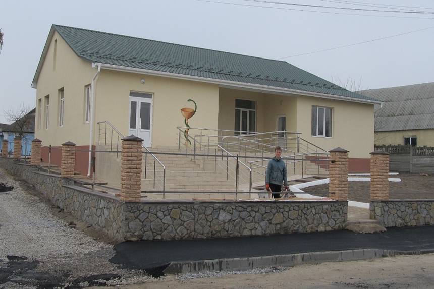 Нова амбулаторія у Гущинцях на Вінниччині готова до відкриття: будували за кошти громади (ФОТО) / Новости Винницы и области / Інформаційний портал На Париже Новини Вінниці / Нова амбулаторія у Гущинцях на Вінниччині готова до відкриття: будували за кошти громади (ФОТО)