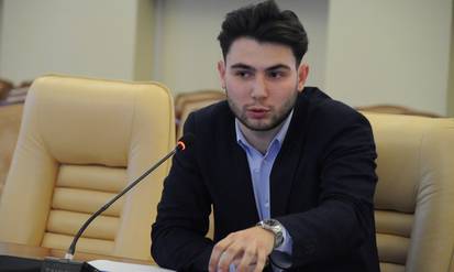 Експерт Євген Шаповалов: "Чим будуть управляти нові районні ради - досі незрозуміло" / Новости Винницы и области / Інформаційний портал На Парижі Новини Вінниці / Експерт Євген Шаповалов: "Чим будуть управляти нові районні ради - досі незрозуміло"