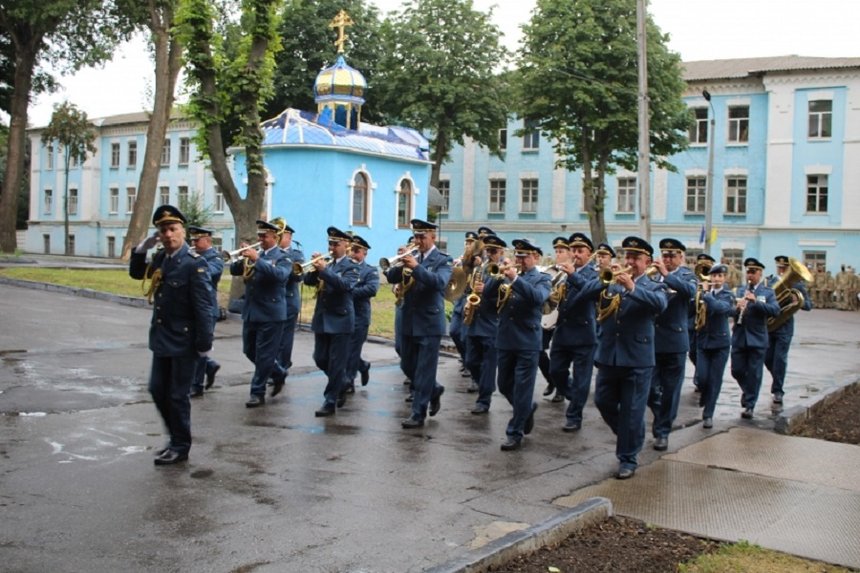 У Вінниці відбулися урочистості з нагоди дня Повітряних Сил ЗСУ / Новости Винницы и области / Інформаційний портал На Париже Новини Вінниці / У Вінниці відбулися урочистості з нагоди дня Повітряних Сил ЗСУ