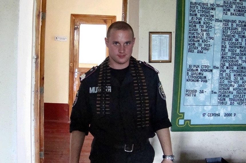 На Вінниччині вшанували пам‘ять кулеметника БТРу Максима Мушту, який загинув під час визволення Ясинуватої / Новости Винницы и области / Інформаційний портал На Париже Новини Вінниці / На Вінниччині вшанували пам‘ять кулеметника БТРу Максима Мушту, який загинув під час визволення Ясинуватої