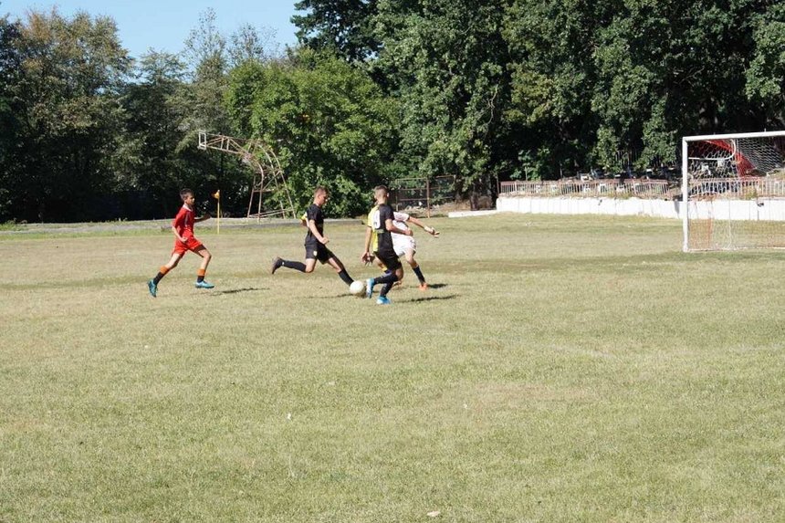 Футбольні змагання пам’яті видатного тренера Петра Горлицького відбулись на Вінниччині (ФОТО) / Новости Винницы и области / Інформаційний портал На Париже Новини Вінниці / Футбольні змагання пам’яті видатного тренера Петра Горлицького відбулись на Вінниччині (ФОТО)