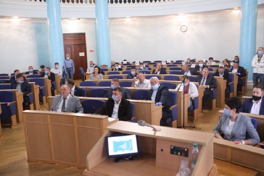 Порошенко та Ляшко "втрачають" своїх депутатів у Вінницькій облраді: розпочалась остання чергова сесія цього скликання (ФОТО) / Новости Винницы и области / Інформаційний портал На Париже Новини Вінниці / Порошенко та Ляшко "втрачають" своїх депутатів у Вінницькій облраді: розпочалась остання чергова сесія цього скликання (ФОТО)