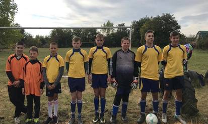 В ОТГ на Вінниччині провели футбольний турнір серед учнів сільських шкіл / Новости Винницы и области / Інформаційний портал На Парижі Новини Вінниці / В ОТГ на Вінниччині провели футбольний турнір серед учнів сільських шкіл