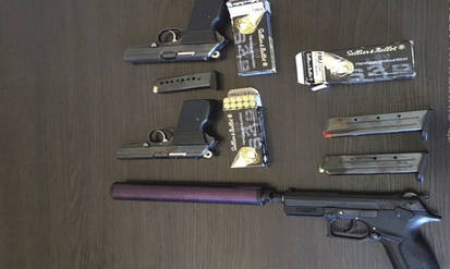 Подробиці гучної справи торговців зброєю: до Вінниці кулемети передавали, маскуючи під взуття / Новости Винницы и области / Інформаційний портал На Парижі Новини Вінниці / Подробиці гучної справи торговців зброєю: до Вінниці кулемети передавали, маскуючи під взуття