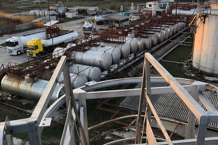 Вінницькі податківці хочуть стягнути півмільйона з паливних «тіньовиків» / Новости Винницы и области / Інформаційний портал На Париже Новини Вінниці / Вінницькі податківці хочуть стягнути півмільйона з паливних «тіньовиків»