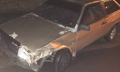 У Вінниці молодик протаранив паркан та врізався в електроопору / Новости Винницы и области / Інформаційний портал На Парижі Новини Вінниці / У Вінниці молодик протаранив паркан та врізався в електроопору