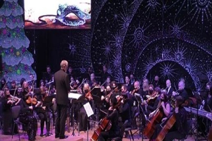 Симфонічний оркестр Вінницької філармонії запропонував вінничанам фрагмент Різдвяного балу / Новости Винницы и области / Інформаційний портал На Париже Новини Вінниці / Симфонічний оркестр Вінницької філармонії запропонував вінничанам фрагмент Різдвяного балу