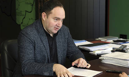 Головний податківець Вінниччини Микола Суржиков: «В масштабах області близько 10% аграріїв ігнорують податки, а «тінь» сягає приблизно 1,3 млрд грн» / Новости Винницы и области / Інформаційний портал На Парижі Новини Вінниці / Головний податківець Вінниччини Микола Суржиков: «В масштабах області близько 10% аграріїв ігнорують податки, а «тінь» сягає приблизно 1,3 млрд грн»