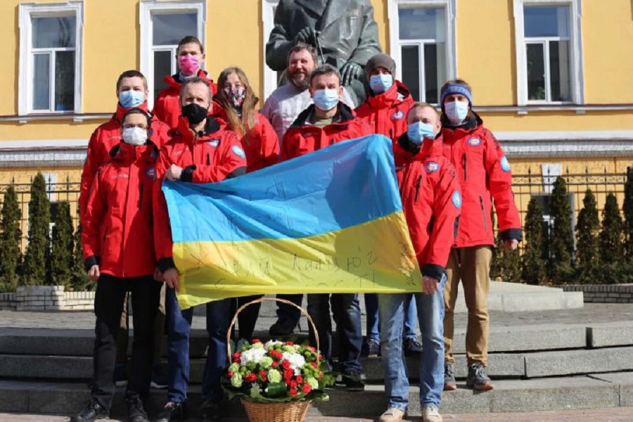 Метеоролог з Вінниччини Олександр Афтенюк вирушив на рік до Антарктиди / Новости Винницы и области / Інформаційний портал На Париже Новини Вінниці / Метеоролог з Вінниччини Олександр Афтенюк вирушив на рік до Антарктиди