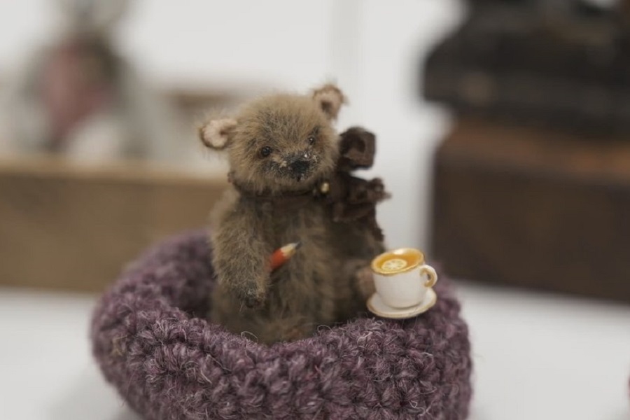 Як вінничанка дивує поціновувачів краси мініатюрними ведмедиками (ВІДЕО) / Новости Винницы и области / Інформаційний портал На Париже Новини Вінниці / Як вінничанка дивує поціновувачів краси мініатюрними ведмедиками (ВІДЕО)