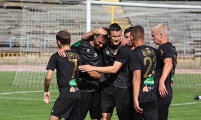 Збір коштів для онкохворих дітей: вінницька «Нива» проведе благодійний поєдинок зі збірною коміків України / Новости Винницы и области / Інформаційний портал На Парижі Новини Вінниці / Збір коштів для онкохворих дітей: вінницька «Нива» проведе благодійний поєдинок зі збірною коміків України