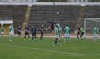 Збірна коміків у благодійному матчі перемогла вінницьку «Ниву» завдяки серії пенальті / Новости Винницы и области / Інформаційний портал На Парижі Новини Вінниці / Збірна коміків у благодійному матчі перемогла вінницьку «Ниву» завдяки серії пенальті