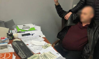 «Хабар 2021 року» у Вінниці: справа «лідера» рейтингу досі перебуває у суді / Новости Винницы и области / Інформаційний портал На Парижі Новини Вінниці / «Хабар 2021 року» у Вінниці: справа «лідера» рейтингу досі перебуває у суді