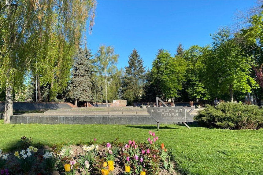 У музеї Вінниці презентували виставку про історію меморіалу на Європейській площі / Новости Винницы и области / Інформаційний портал На Париже Новини Вінниці / У музеї Вінниці презентували виставку про історію меморіалу на Європейській площі