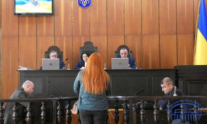 На Вінниччині засуджено банківську працівницю, яка знімала кошти з карток клієнтів / Новости Винницы и области / Інформаційний портал На Парижі Новини Вінниці / На Вінниччині засуджено банківську працівницю, яка знімала кошти з карток клієнтів