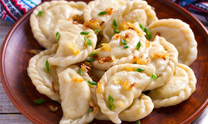 Вінницькі каша «Зозуля», голубці королеви Бони та вареники з піском потрапили у «Фуд-гід Україною» / Новости Винницы и области / Інформаційний портал На Парижі Новини Вінниці / Вінницькі каша «Зозуля», голубці королеви Бони та вареники з піском потрапили у «Фуд-гід Україною»