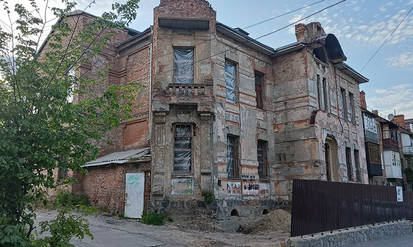 Перебудова «Шоколадного будинку»? До кінця року у Вінниці обіцяють відреставрувати занедбаний «Дім пошти» / Новости Винницы и области / Інформаційний портал На Парижі Новини Вінниці / Перебудова «Шоколадного будинку»? До кінця року у Вінниці обіцяють відреставрувати занедбаний «Дім пошти»