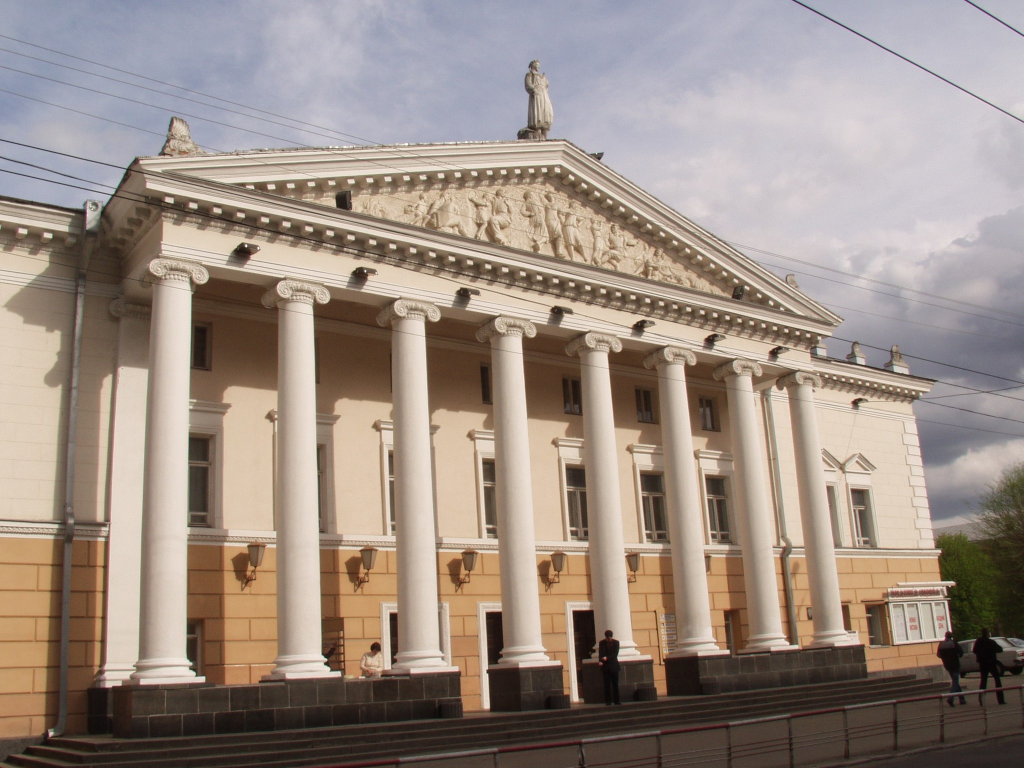 Новини Вінниці / У Вінницького муздрамтеатру тепер є свій «день народження»
