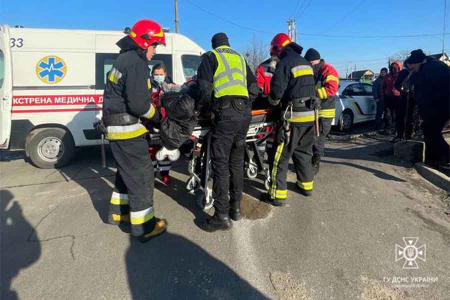 Новини Вінниці / ДТП у Вінниці: рятувальники деблокували пасажирку із салону